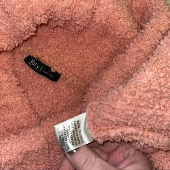 Very J‎ L pink cozy oversized cowl neck sweater - Picture 3 of 5